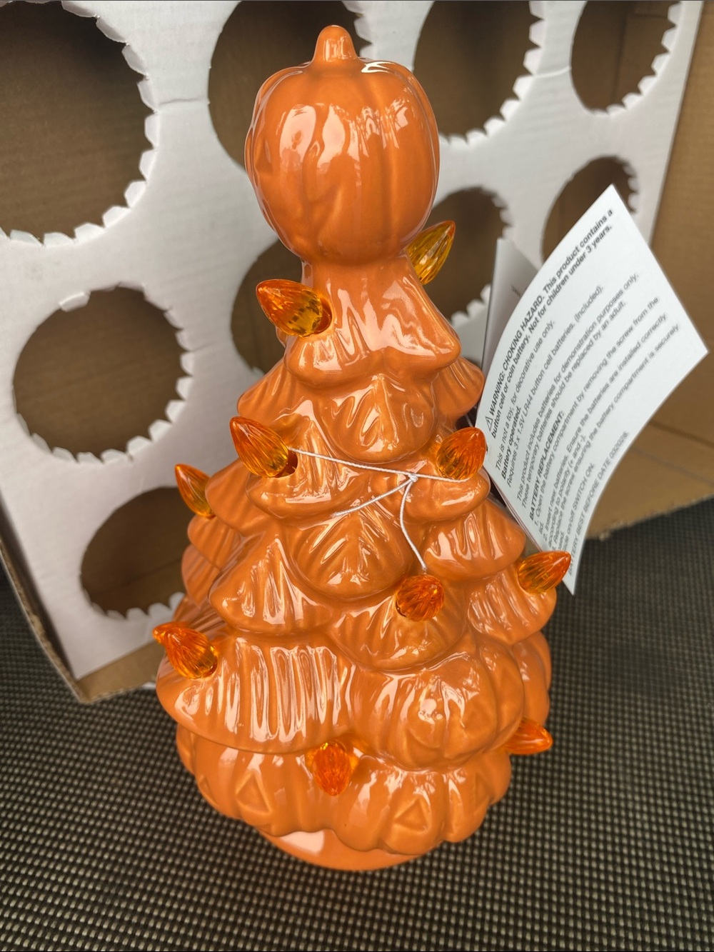 LED Lighted Ceramic Pumpkin Tree - Picture 6 of 7